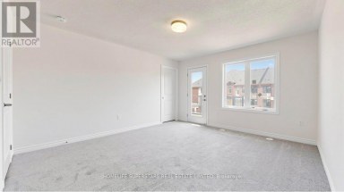 UPPER UNIT - 96 FIELDFARE ROAD Brampton (Northwest Brampton) Ontario photo 4