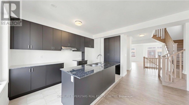 UPPER UNIT - 96 FIELDFARE ROAD, Brampton (Northwest Brampton), Ontario, L7A0B8
