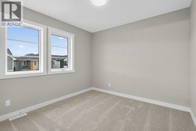 246 Southbow Avenue Cochrane Alberta photo 27