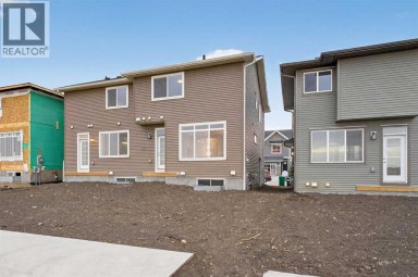 246 Southbow Avenue Cochrane Alberta photo 35