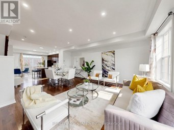 11 TATRA LANE Markham (Cathedraltown) Ontario photo 2