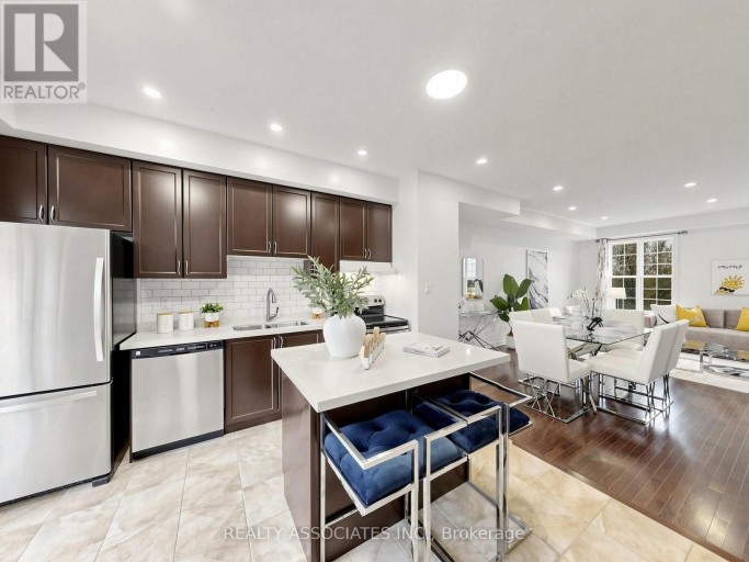 11 TATRA LANE, Markham (Cathedraltown), Ontario, L6C0P3