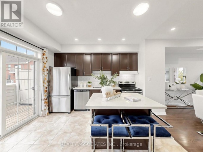11 TATRA LANE, Markham (Cathedraltown), Ontario, L6C0P3