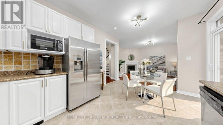 129 BEARE TRAIL, Newmarket (Woodland Hill), Ontario, L3X3B6