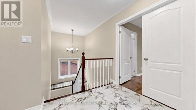129 BEARE TRAIL Newmarket (Woodland Hill) Ontario photo 22