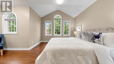 129 BEARE TRAIL Newmarket (Woodland Hill) Ontario photo 33
