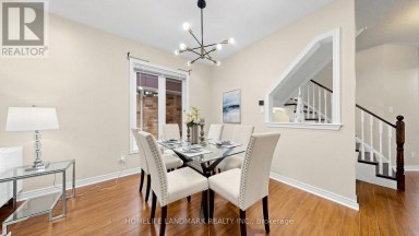 129 BEARE TRAIL Newmarket (Woodland Hill) Ontario photo 7