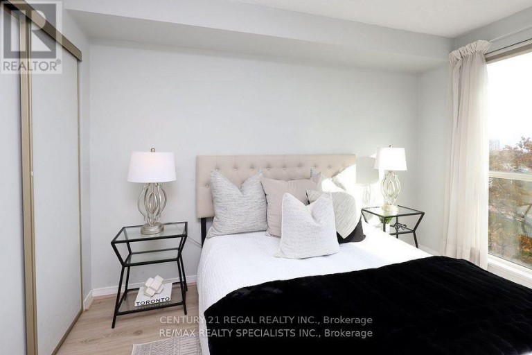 704 - 2155 BURNHAMTHORPE ROAD W, Mississauga (Erin Mills), Ontario, L5L5P4