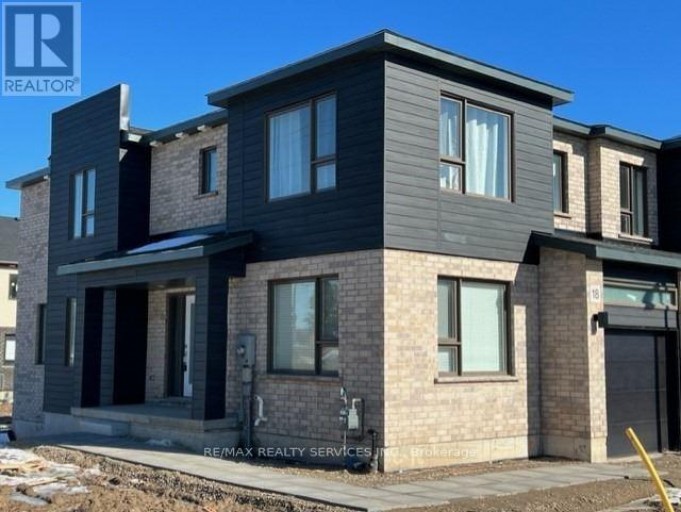 18 ROPER PLACE, Kitchener, Ontario, N2R1R2