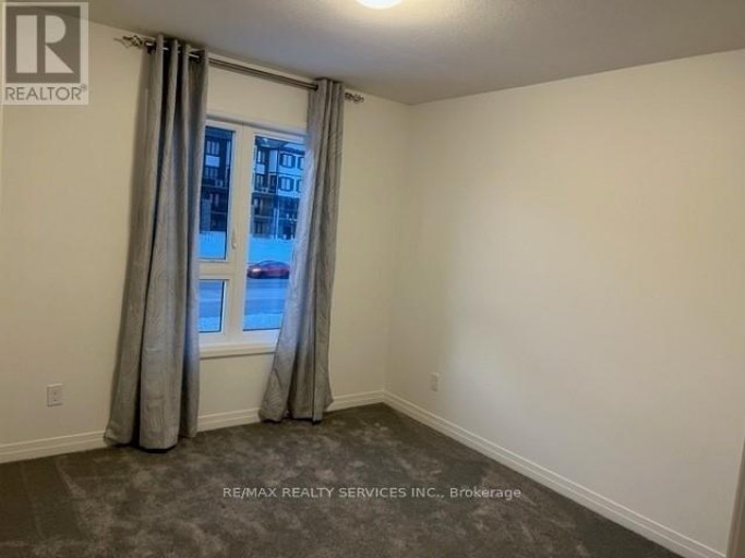 18 ROPER PLACE, Kitchener, Ontario, N2R1R2