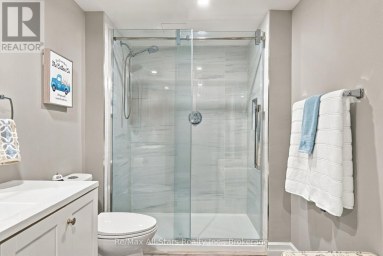 110 HAMMOND STREET Clarington (Bowmanville) Ontario photo 32
