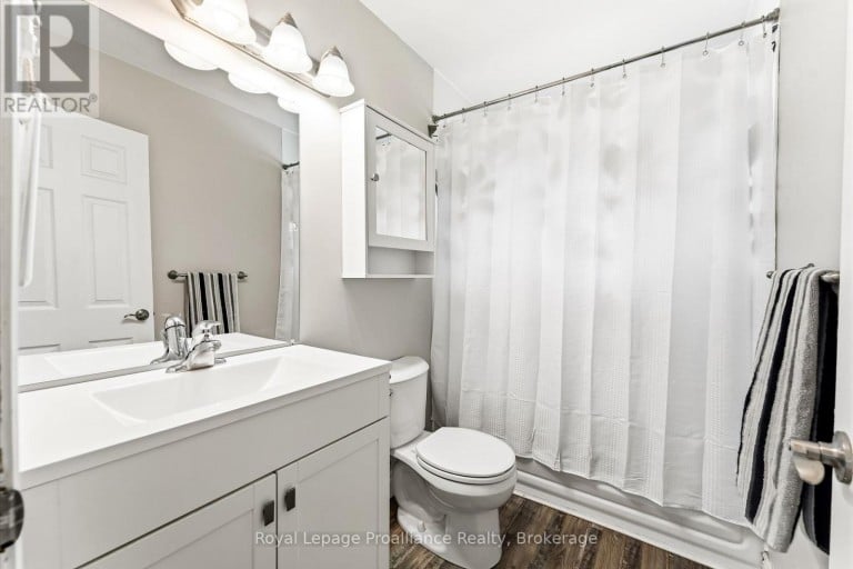 110 ONTARIO STREET, Brighton, Ontario, K0K1H0