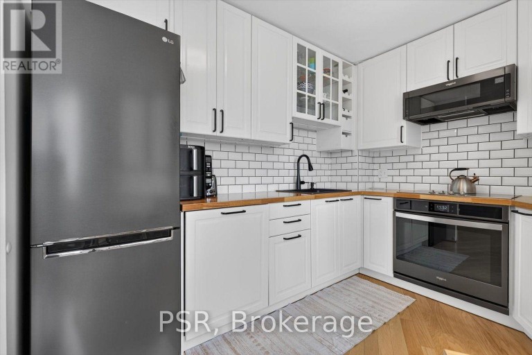 2106 - 270 QUEENS QUAY W, Toronto (Waterfront Communities), Ontario, M5J2N4