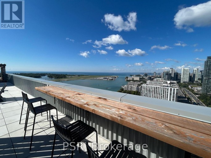 2106 - 270 QUEENS QUAY W, Toronto (Waterfront Communities), Ontario, M5J2N4