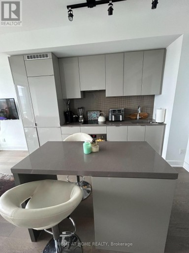 6 - 7 GRENVILLE STREET, Toronto (Bay Street Corridor), Ontario, M4Y0E9