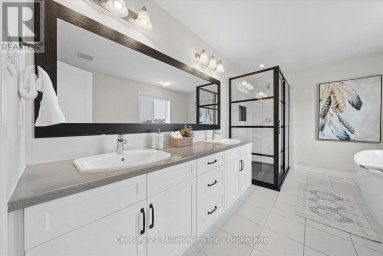 1 SPENCER STREET Collingwood Ontario photo 24