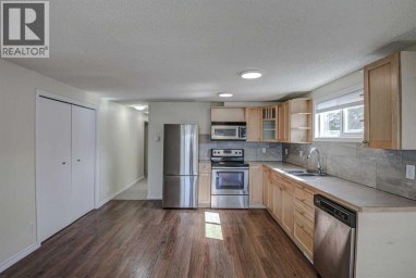 485, 3223 83 Street NW Calgary Alberta photo 6