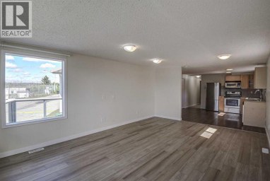 485, 3223 83 Street NW Calgary Alberta photo 9