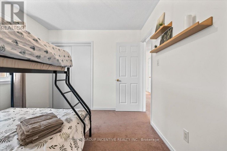 1200 MARY-LOU STREET, Innisfil (Alcona), Ontario, L9S0C1