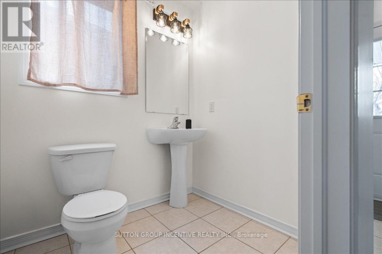 1200 MARY-LOU STREET, Innisfil (Alcona), Ontario, L9S0C1