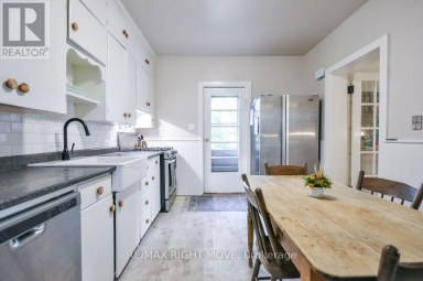 144 JARVIS STREET Orillia Ontario photo 14