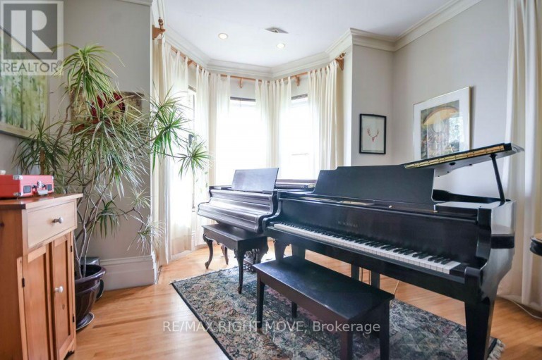 144 JARVIS STREET, Orillia, Ontario, L3V2A6