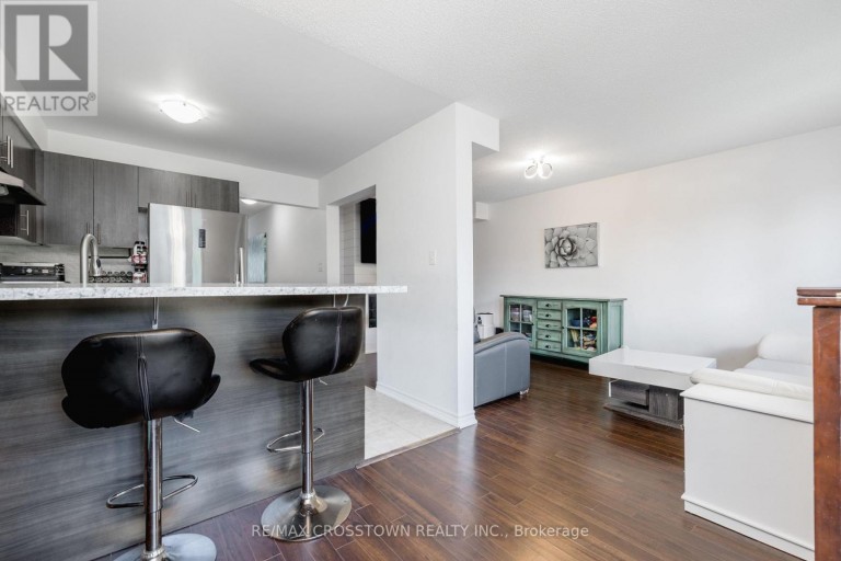 2 - 43 MADELAINE DRIVE, Barrie (Painswick South), Ontario, L9J0G8