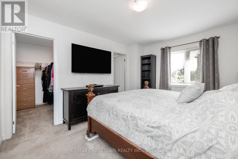 2 - 43 MADELAINE DRIVE, Barrie (Painswick South), Ontario, L9J0G8