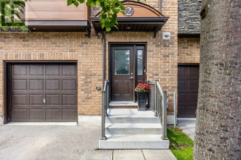 2 - 43 MADELAINE DRIVE, Barrie (Painswick South), Ontario, L9J0G8