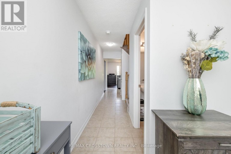 2 - 43 MADELAINE DRIVE, Barrie (Painswick South), Ontario, L9J0G8