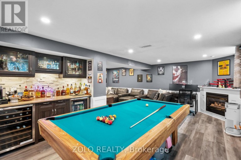 442 QUEEN MARY DRIVE, Oakville (QE Queen Elizabeth), Ontario, L6K3M1