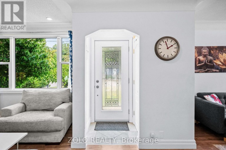 442 QUEEN MARY DRIVE, Oakville (QE Queen Elizabeth), Ontario, L6K3M1