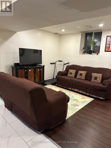 BSMT - 54 ORANMORE CRESCENT, Brampton (Credit Valley), Ontario, L6X0K1
