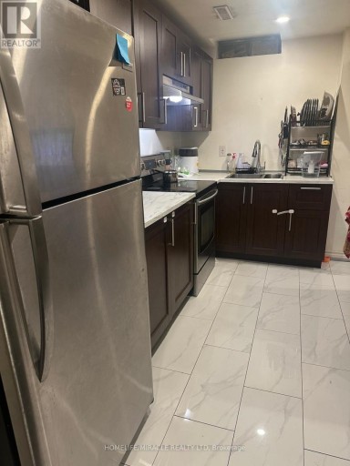 BSMT - 54 ORANMORE CRESCENT, Brampton (Credit Valley), Ontario, L6X0K1
