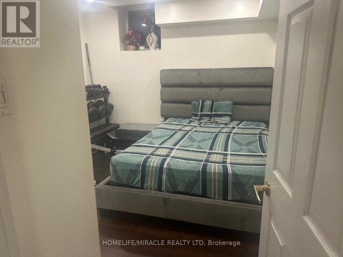 BSMT - 54 ORANMORE CRESCENT, Brampton (Credit Valley), Ontario, L6X0K1