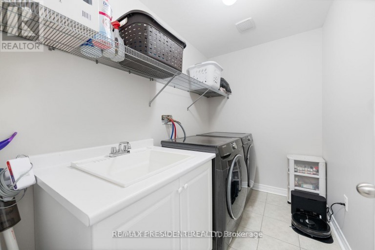 35 FRESNEL ROAD, Brampton (Northwest Brampton), Ontario, L7A4Z2