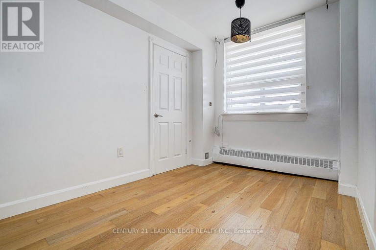201 - 235 GRANDRAVINE DRIVE, Toronto (Glenfield-Jane Heights), Ontario, M3N1J2