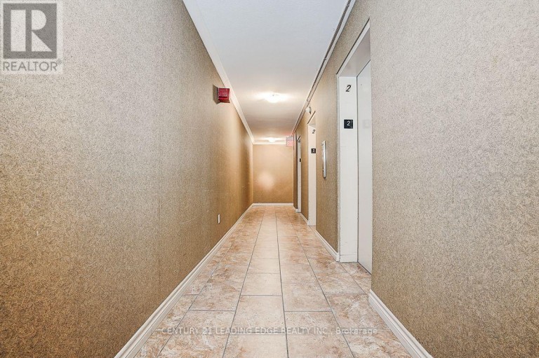 201 - 235 GRANDRAVINE DRIVE, Toronto (Glenfield-Jane Heights), Ontario, M3N1J2