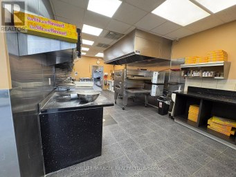 2 - 4293 KING STREET E Kitchener Ontario photo 5