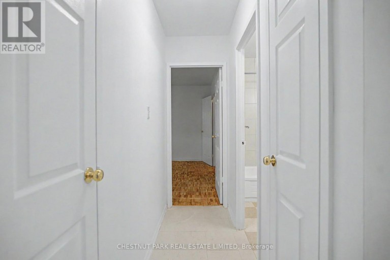 425 - 888 GLEN STREET, Oshawa (Lakeview), Ontario, L1J5Z4