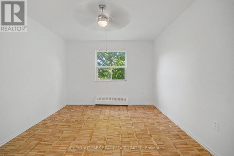 425 - 888 GLEN STREET, Oshawa (Lakeview), Ontario, L1J5Z4