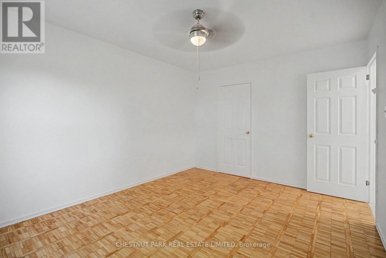 425 - 888 GLEN STREET, Oshawa (Lakeview), Ontario, L1J5Z4