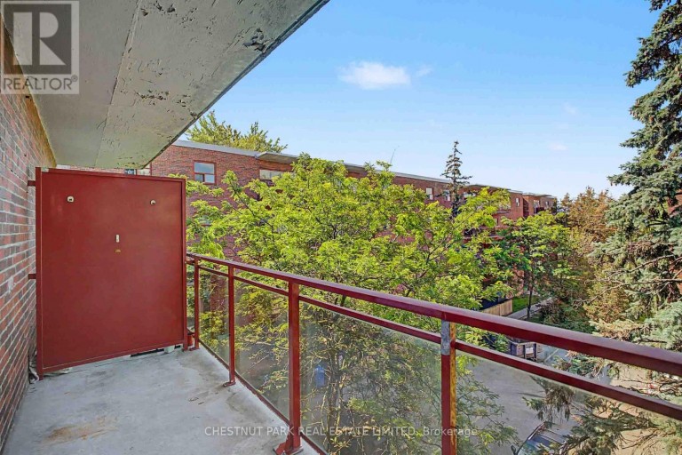 425 - 888 GLEN STREET, Oshawa (Lakeview), Ontario, L1J5Z4