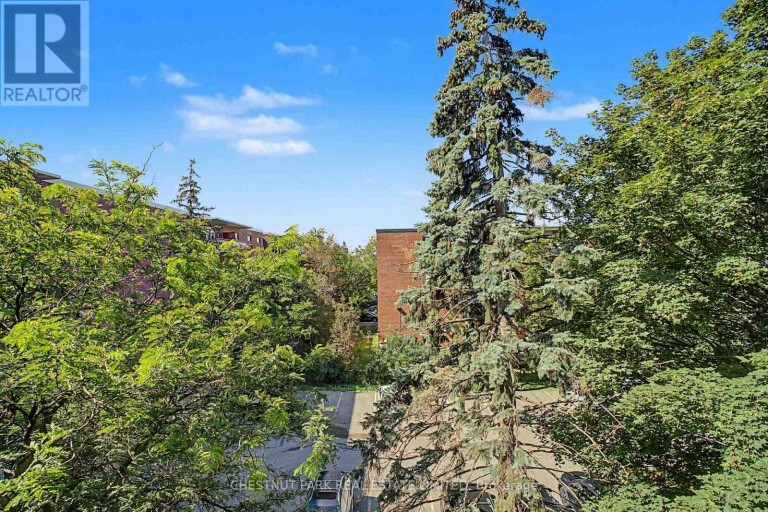 425 - 888 GLEN STREET, Oshawa (Lakeview), Ontario, L1J5Z4