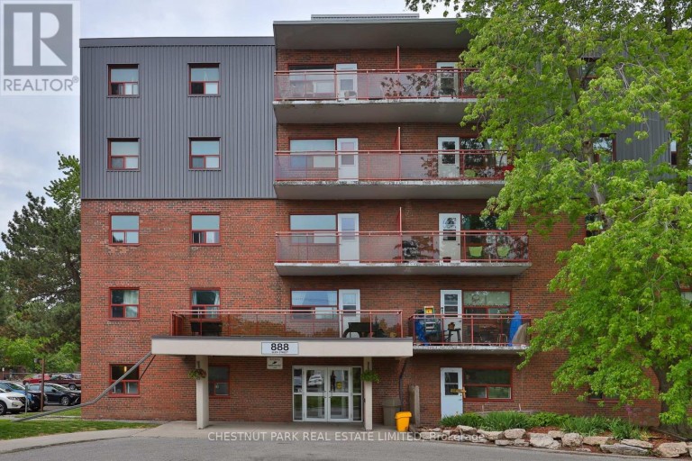425 - 888 GLEN STREET, Oshawa (Lakeview), Ontario, L1J5Z4