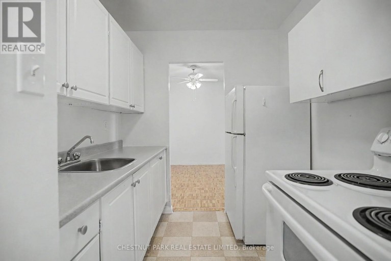 425 - 888 GLEN STREET, Oshawa (Lakeview), Ontario, L1J5Z4