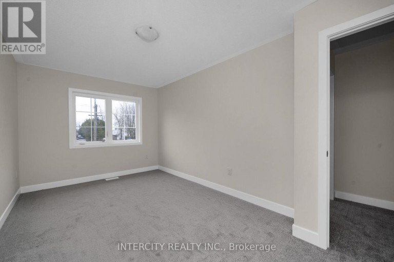 BLK 7 UNIT 3 - 100 WALDEN DRIVE, Shelburne, Ontario, L9V3Y1