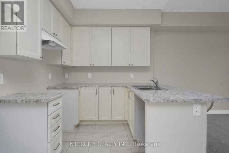 BLK 7 UNIT 2 - 102 WALDEN DRIVE, Shelburne, Ontario, L9V3Y1