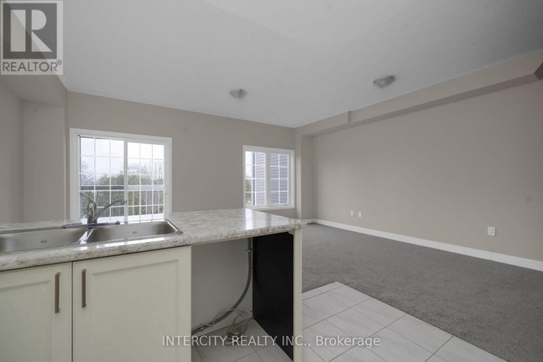 BLK 7 UNIT 2 - 102 WALDEN DRIVE, Shelburne, Ontario, L9V3Y1