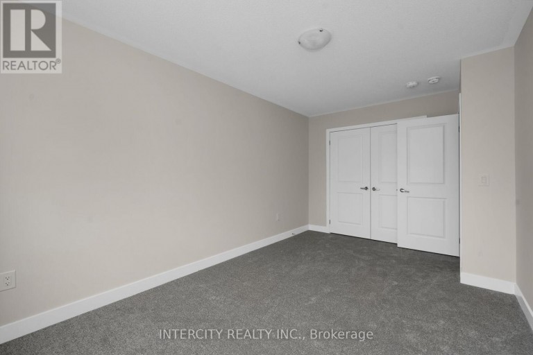 BLK 7 UNIT 2 - 102 WALDEN DRIVE, Shelburne, Ontario, L9V3Y1